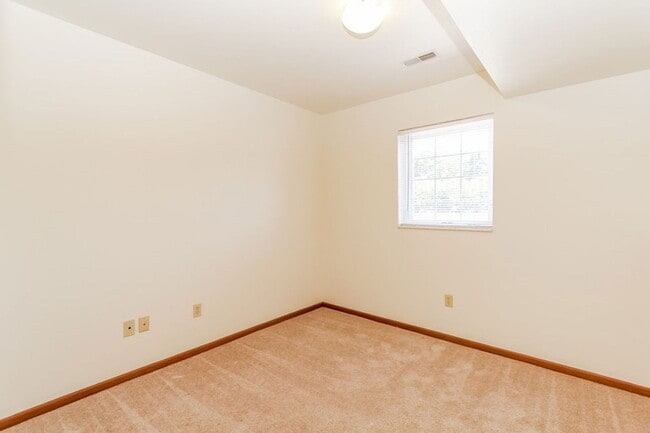 Building Photo - 4477 Lake Michigan Dr