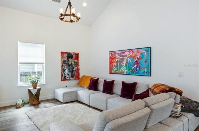 Building Photo - 2330 W St Louis St