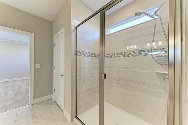 Building Photo - 13827 Green Hammock Pl