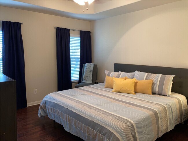 Building Photo - 149 Morris Ln