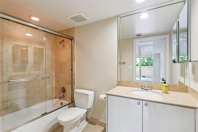 Building Photo - 1745 E Hallandale Beach Blvd