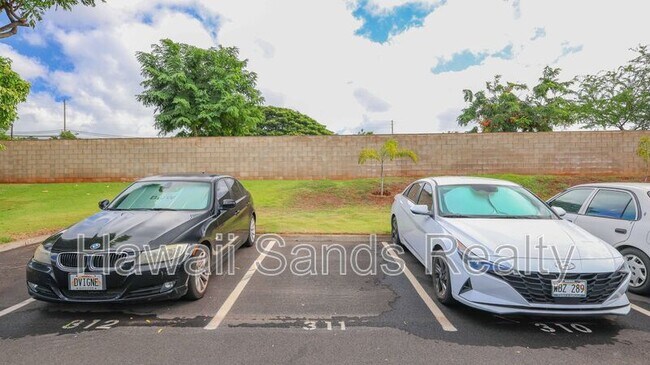 Building Photo - 94-824 Lumiauau St #U104