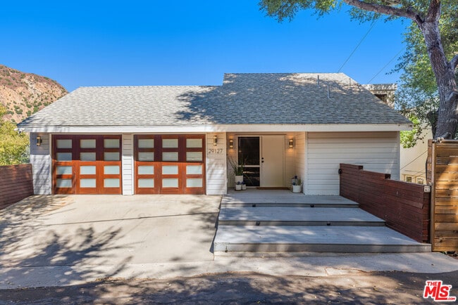 Building Photo - 29127 Triunfo Dr