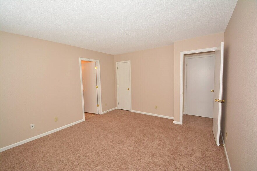 Building Photo - 7756 Mistflower Ln