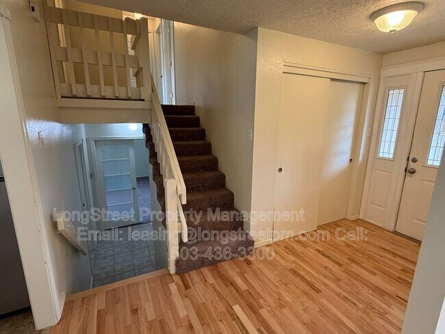 Building Photo - 1634 SW Knollbrook Pl