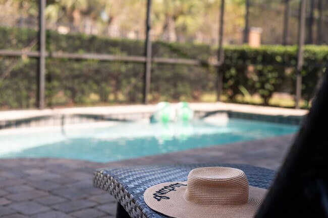 Building Photo - 8953 Amelia Downs Trail