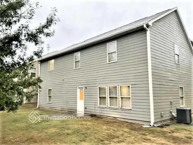 Building Photo - 3165 Franklin St
