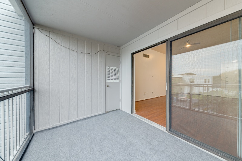 Building Photo - 4004 Atrium Dr