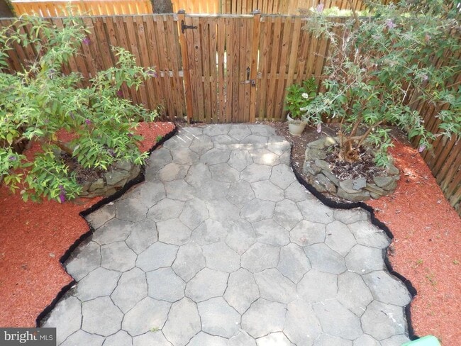 Building Photo - 10544 Eastwind Way