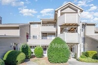 Building Photo - 2555 Stockbridge Dr