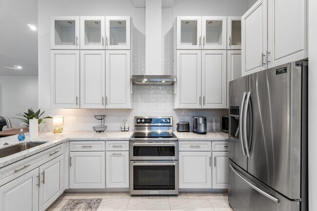 Building Photo - 17868 Limestone Creek Rd