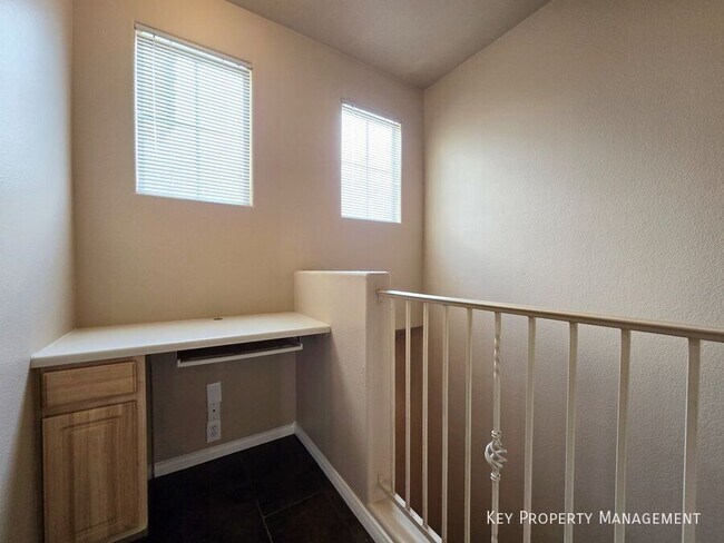 Building Photo - 5855 Valley Dr