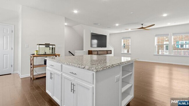 Building Photo - 54 Landmark Ln