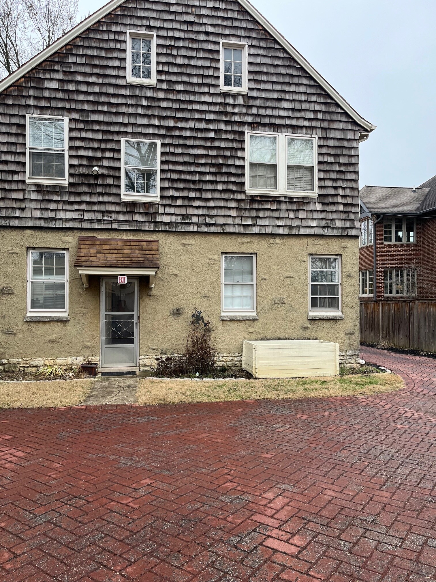 Building Photo - 513 S Drexel Ave