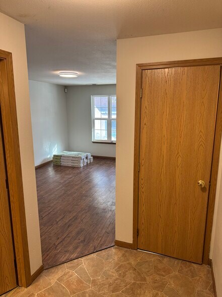 Building Photo - 614 Randolph St