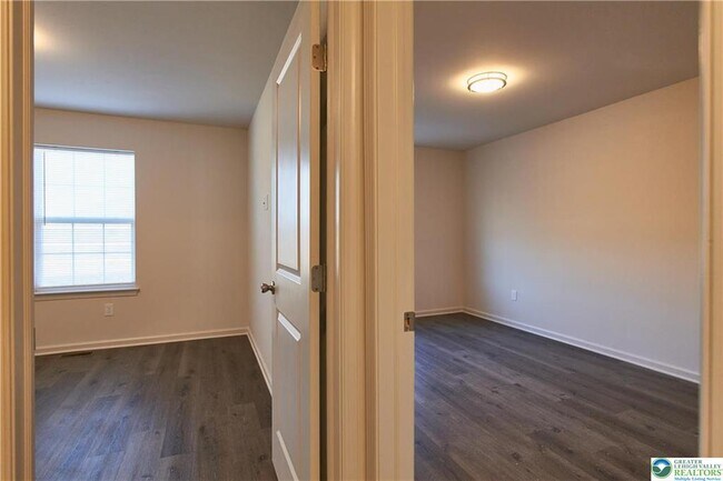 Building Photo - 6653 Stein Way