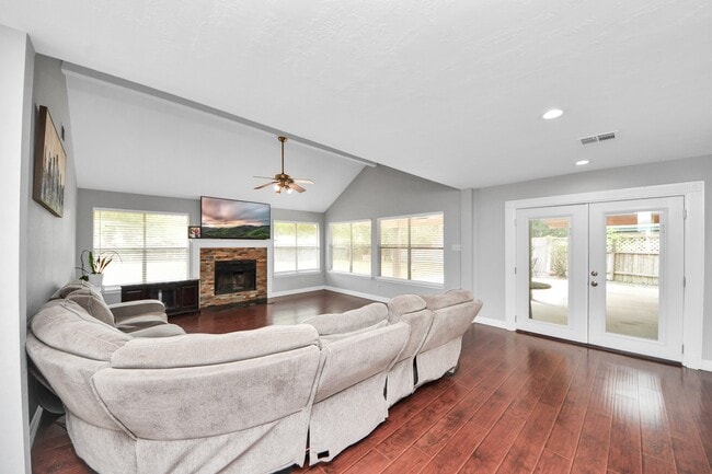 Building Photo - 12303 Gambit Dr
