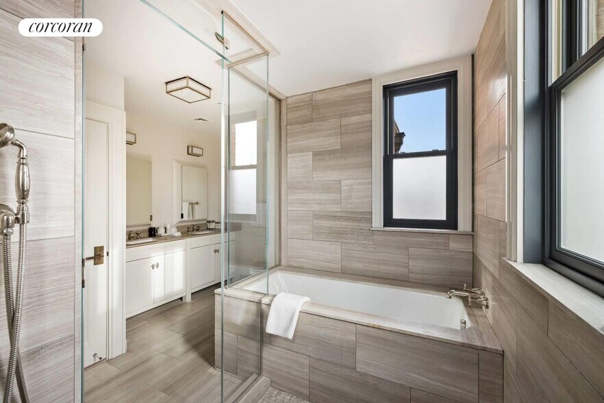 Building Photo - 43 Church St