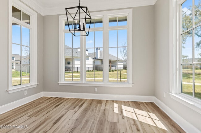 Building Photo - 327 Bozeman Trl