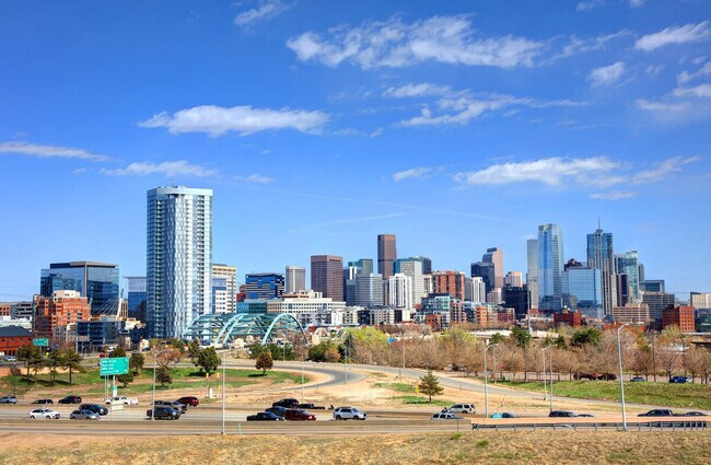 Building Photo - 5372 Allison St