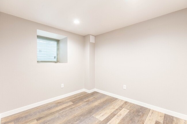 Building Photo - 506 Southway Dr