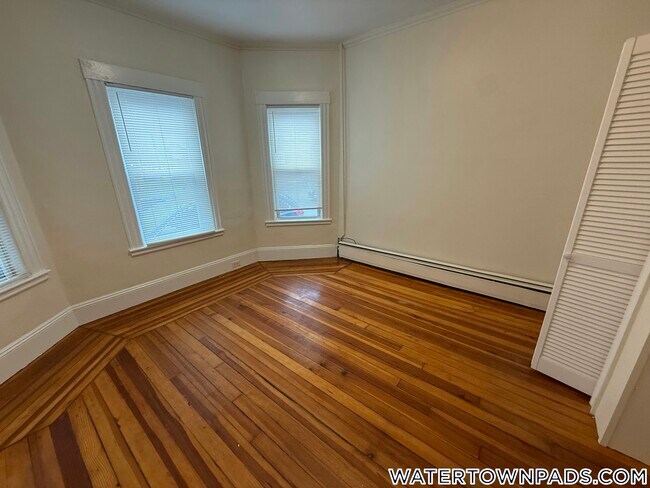 Building Photo - 86 Prentiss St