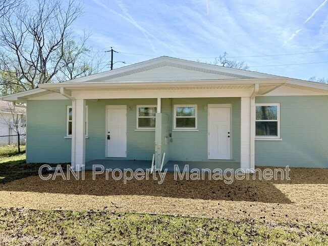 Building Photo - 750 Bethune St