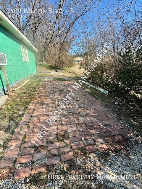 Building Photo - 3409 Wilcox Blvd