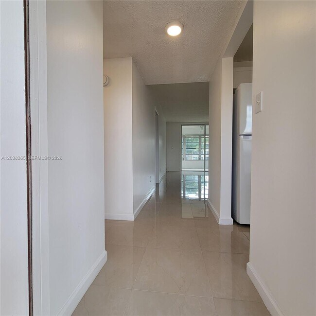 Building Photo - 6021 NW 61st Ave