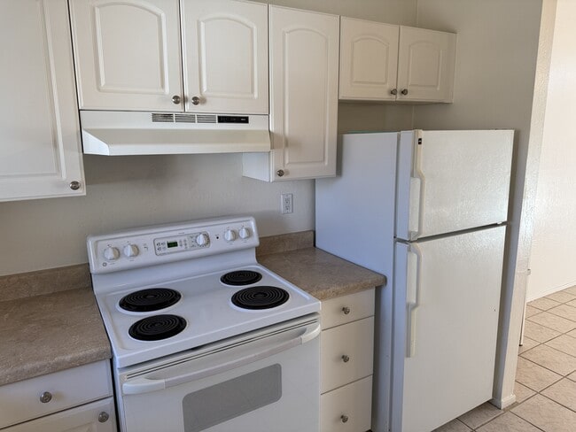 Building Photo - 532 Berry Rd NW