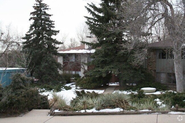 Building Photo - 1240 Linden Ave