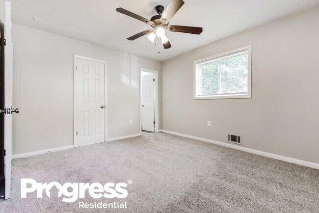 Building Photo - 4434 Lovridge Dr SW