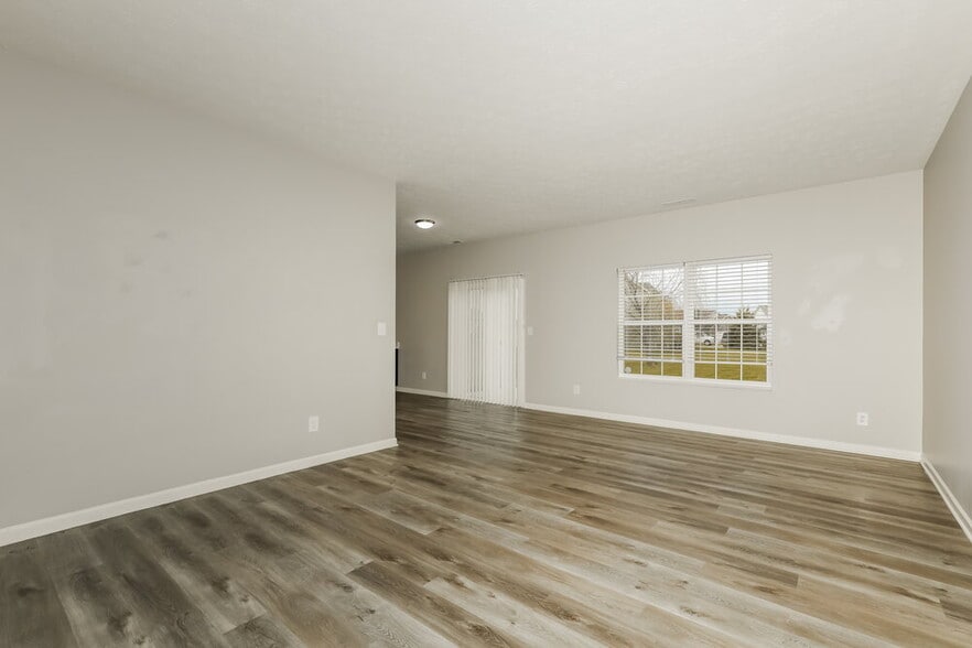 Building Photo - 2232 Schoolmarm Dr