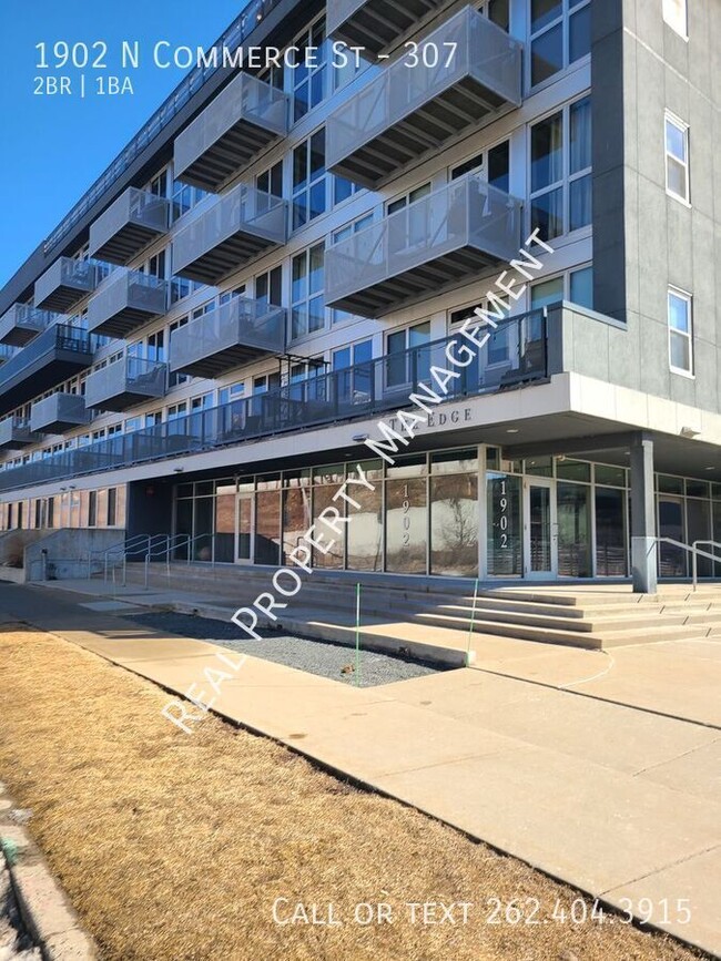 Building Photo - Two Bedroom Condo