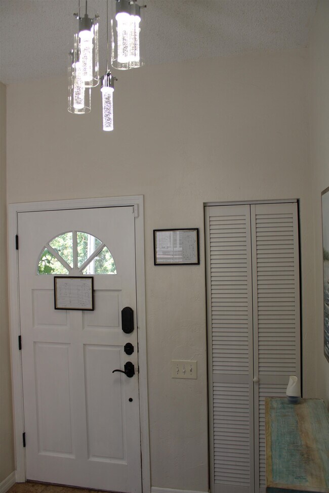 Building Photo - 5038 Alta Vista Ave