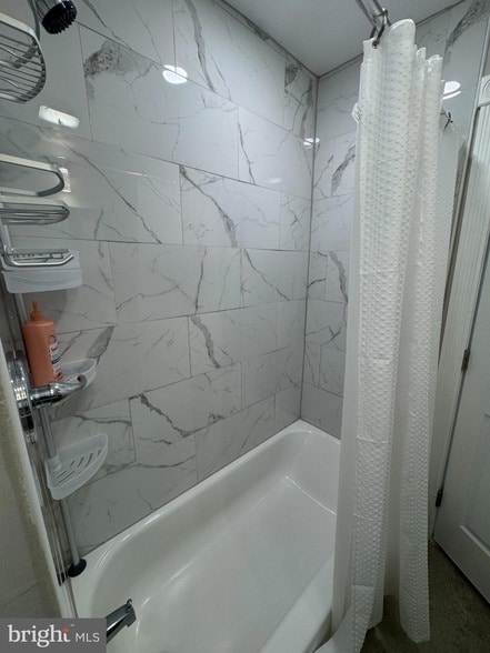 Building Photo - 400 N Massachusetts Ave