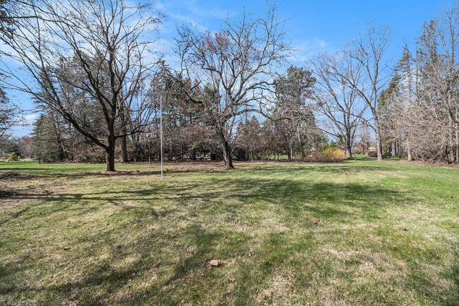 Building Photo - 6760 Orinoco Cir