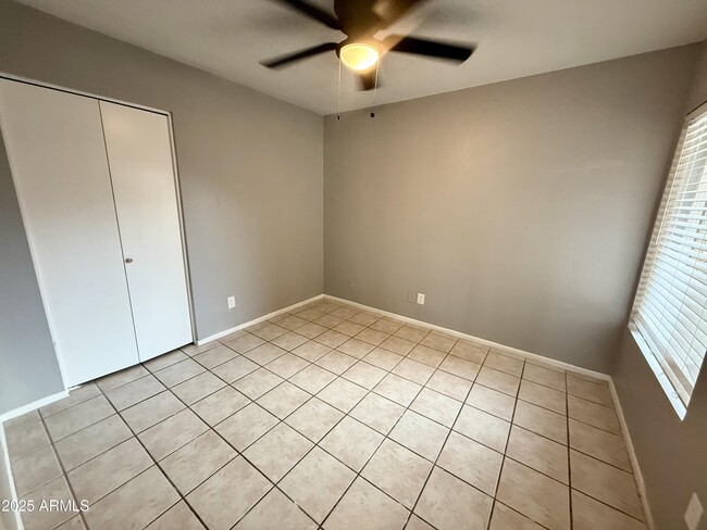 Building Photo - 14801 N 25th Dr