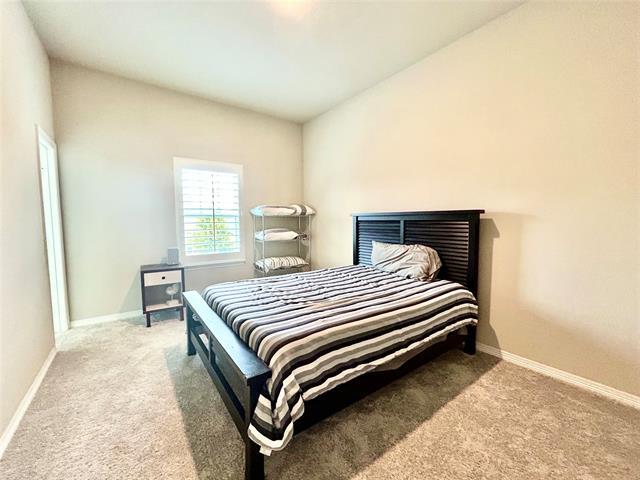 Building Photo - 2852 Amesbury