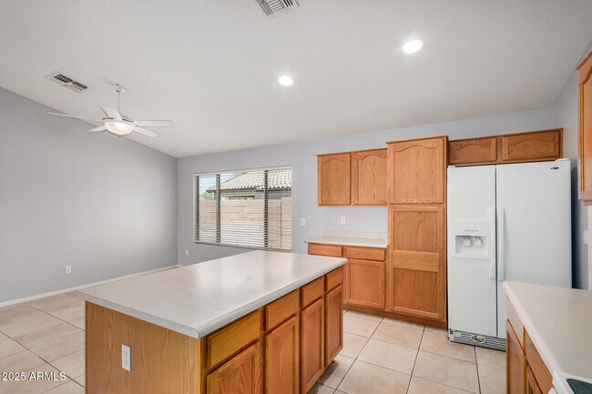 Building Photo - 15548 N 156th Ln