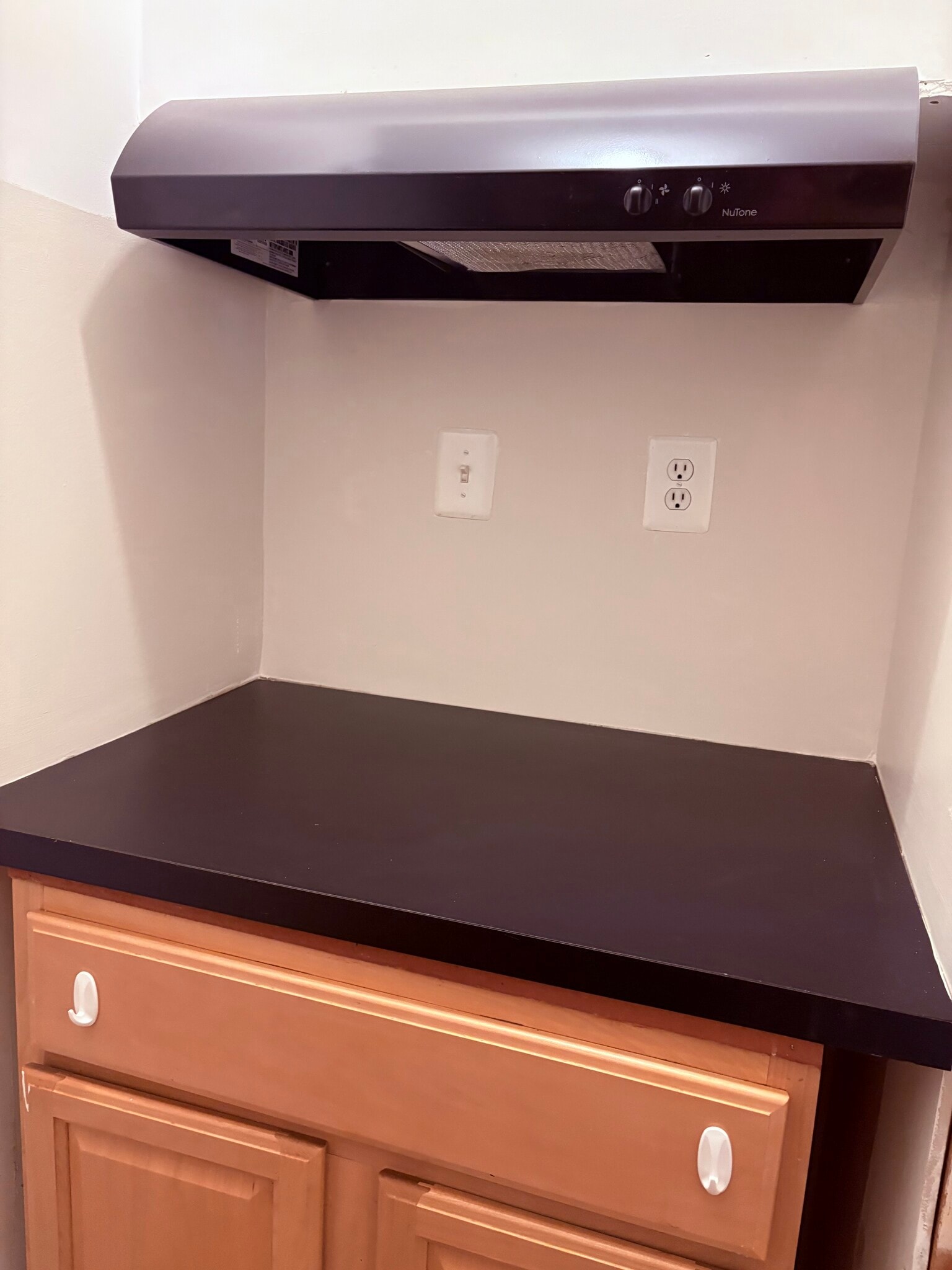 Building Photo - 21082 Gladstone Dr