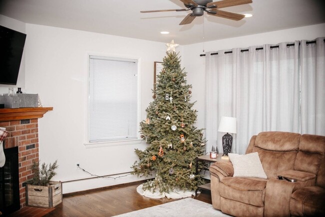 Building Photo - 130 N Grant St