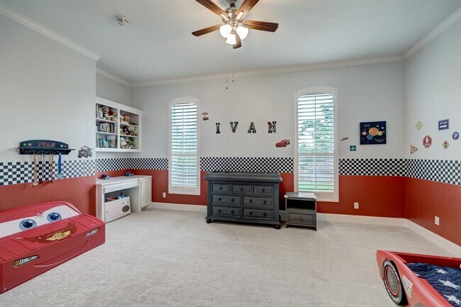 Building Photo - 4626 Braeburn Dr