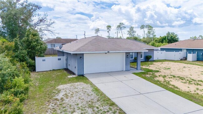 Building Photo - 12748 SW 31st Avenue Rd