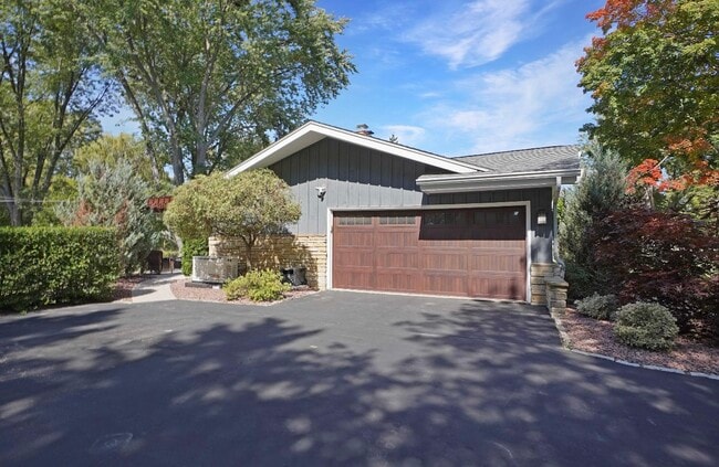 Side View - 4665 N 159th St