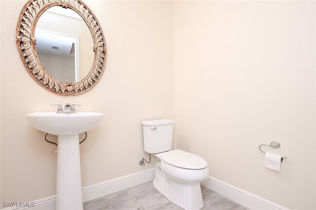 Building Photo - 6548 Bay Ridge Way