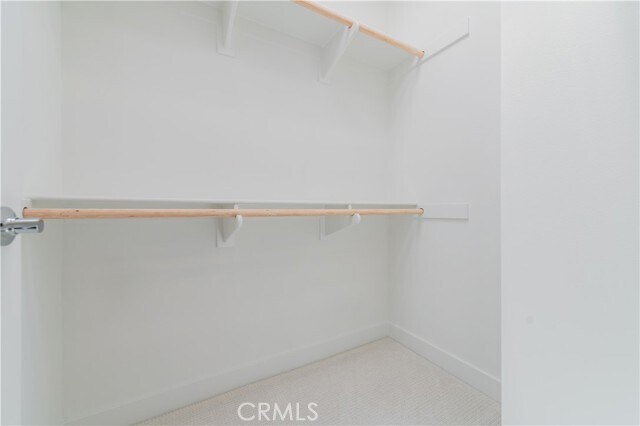 Building Photo - 589 S Lyon St