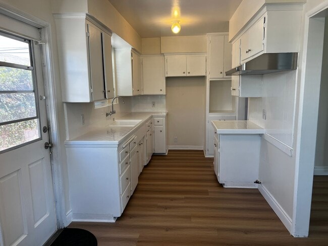 Building Photo - 314 N 19th St