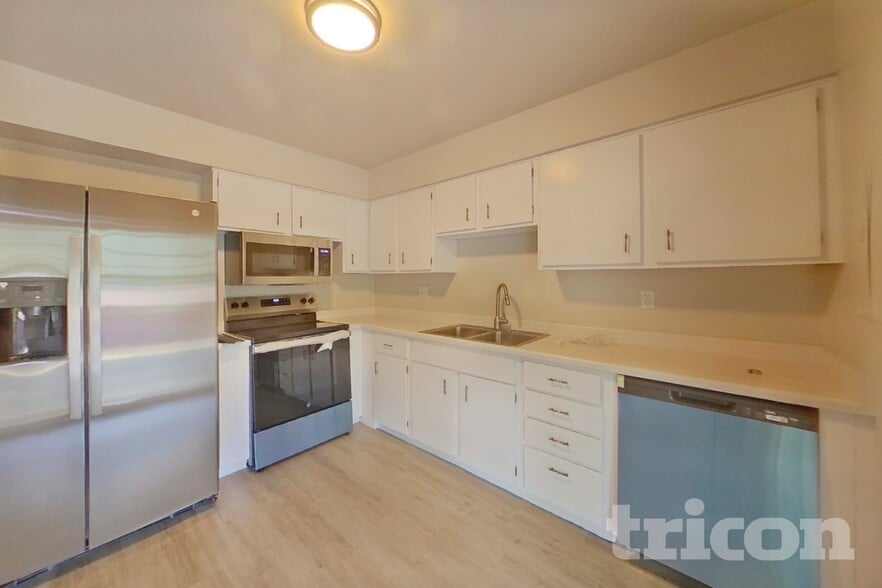 Building Photo - 1338 Mears Dr