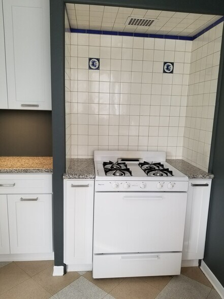 GAS STOVE AND SIDE STORAGE - 6328 Orange St